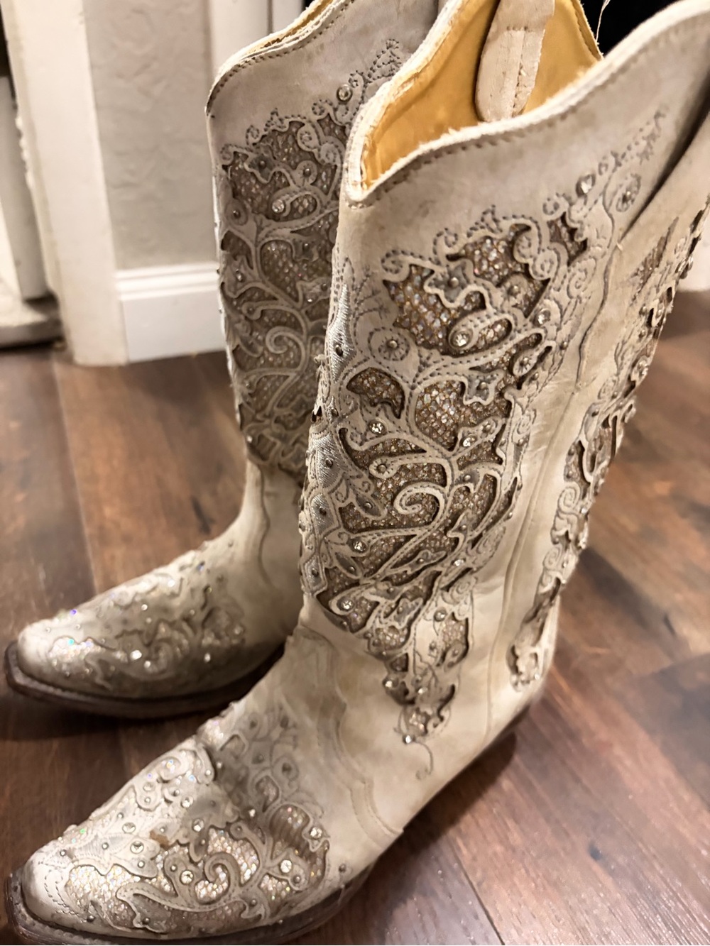 Corral Ivory Embellished Western Heeled Boots